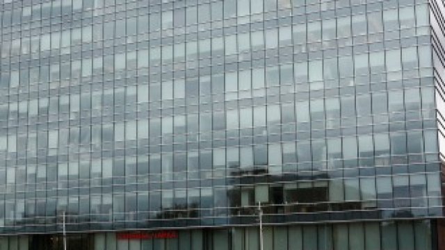 <p>
	Офис сграда в Москва. <em>Снимка: Архив Ройтерс</em></p>
