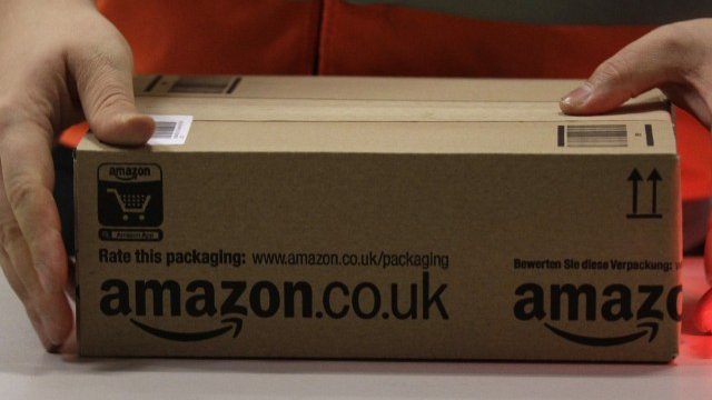 <p>
	Amazon влага голяма част от приходите си в нови продукти и услуги. <em>Снимка: архив Ройтерс</em></p>

