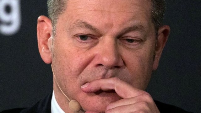 <p>
	Министърът на финансите Олаф Шолц. <em>Снимка: Krisztian Bocsi/Bloomberg</em></p>
