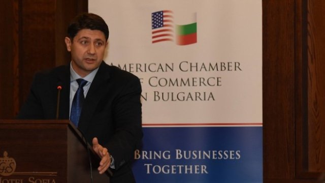 <p>
	Венцислав Караджов, председател на Комисията за защита на личните данни<em>. Снимка: Американска търговска камара в България</em></p>
