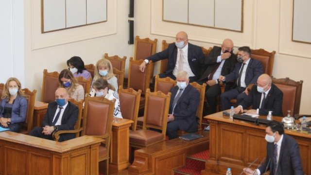 <p>
	<em font-size:="" pt="" style="color: rgb(102, 102, 102); font-family: ">Снимка: Димитър Кьосемарлиев, Investor Media Group</em></p>
