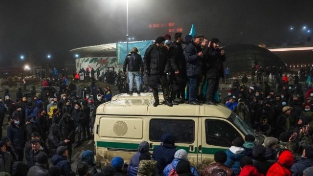 Артьом Данков: След кризата Казахстан ще е по-дълбоко интегриран с Русия