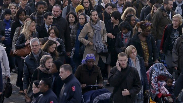 <p>
	Френските профсъюзи протестират при всяко намерение за съкращаване на още работници.<em> Снимка: Ройтерс</em></p>
