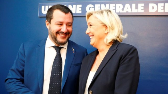 <p>
	Матео Салвини и Марин Льо Пен <em>Снимка: Ройтерс</em></p>

