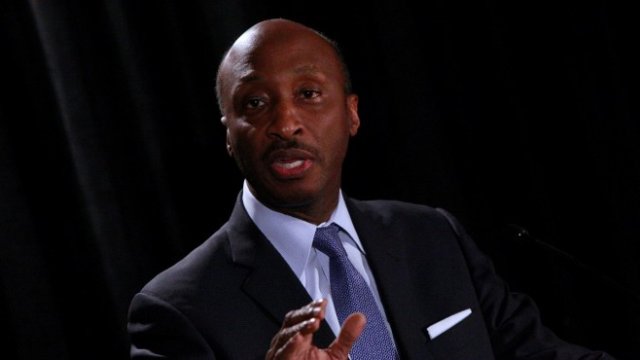 <p>
	Кенет Фрейзър, главен изпълнителен директор на Merck &amp; Co. <em>Снимка: Ройтерс</em></p>
