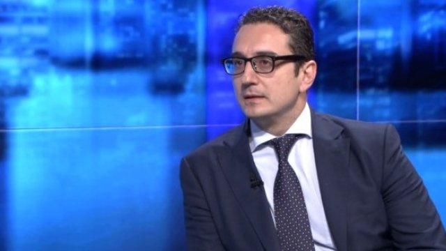 <p>
	<span font-size:="" pt="" style="color: rgb(102, 102, 102); font-family: ">Стамен Янев. <em>С</em></span><em><em font-size:="" pt="" style="color: rgb(102, 102, 102); font-family: ">нимка: Bloomberg TV Bulgaria</em></em></p>
