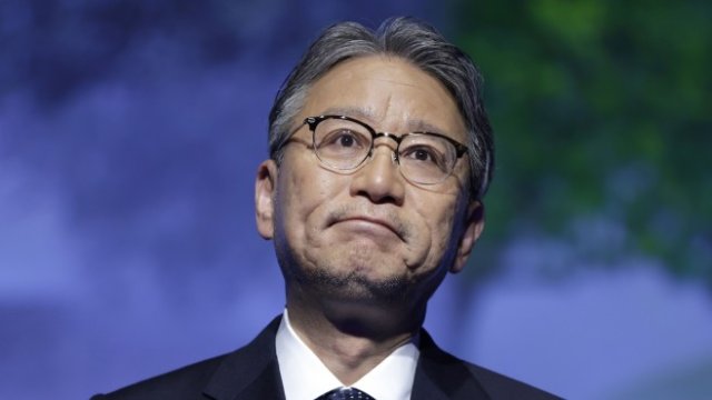 <p>
	Президентът на Honda Тошихиро Мибе. <em>Снимка:&nbsp;Kiyoshi Ota/Bloomberg</em></p>
