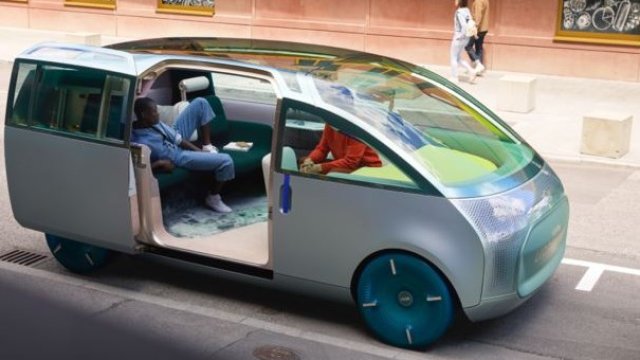 <p>
	<em>Снимка: BMW</em></p>
