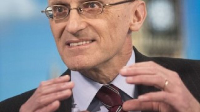 <p>
	<em>Андреа Енрия, председател на Надзорния съвет на Европейската централна банка. Снимка: Bloomberg /&nbsp;Photographer: Simon Dawson</em></p>
