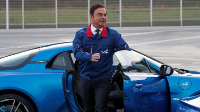 <p>
	Карлос Госн, директор на Renault-Nissan. <em>Снимка: Ройтерс</em></p>
