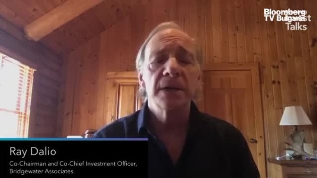 Рей Далио пита важни въпроси по време на криза