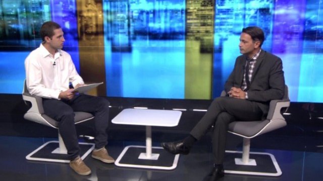 <p>
	Павел Бандилов (вдясно) и водещият на Investbook Димитър Вучев. <em>Снимка: Bloomberg TV Bulgaria</em></p>
