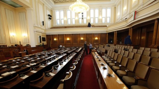 <p>
	<em font-size:="" pt="" style="color: rgb(102, 102, 102); font-family: ">Снимка: Олег Попов, Investor Media Group</em></p>
