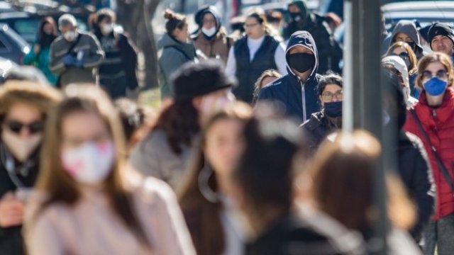 Андрей Бунджулов: Пандемията катализира в България кризи от проваления преход