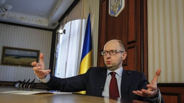 <p>
	Временно изпълняващият длъжността премиер на Украйна Арсений Яценюк. <em>Снимка: Ройтерс</em></p>
