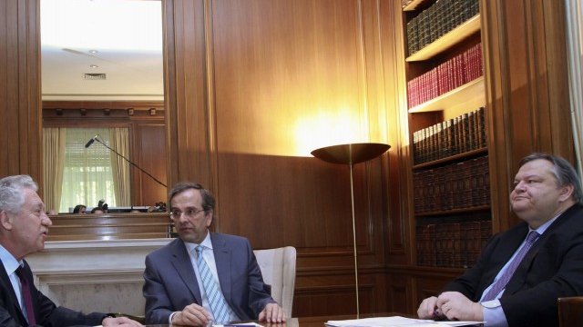 <p>
	Лидерите на партиите в управляващата коалиция. <em>Снимка: Ройтерс</em></p>
