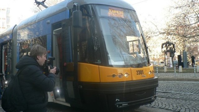 <p>
	До няколко месеца в движение ще бъдат пуснати 20 нови мотриси. <em>Снимка: Investor.bg</em></p>
