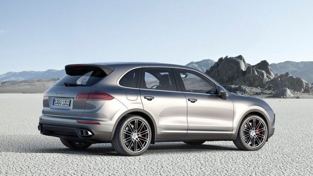 <p>
	<em>Най-продаваният модел на марката продължава да бъде Cayenne. Снимка: Porsche</em></p>
