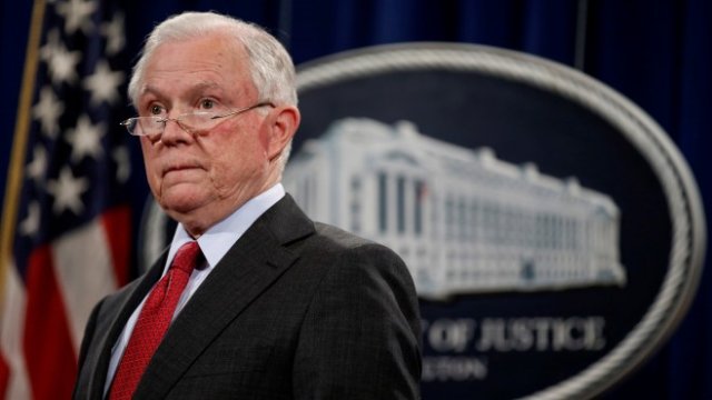 <p>
	Джеф Сешънс.&nbsp;<em>Снимка: Ройтерс</em></p>
