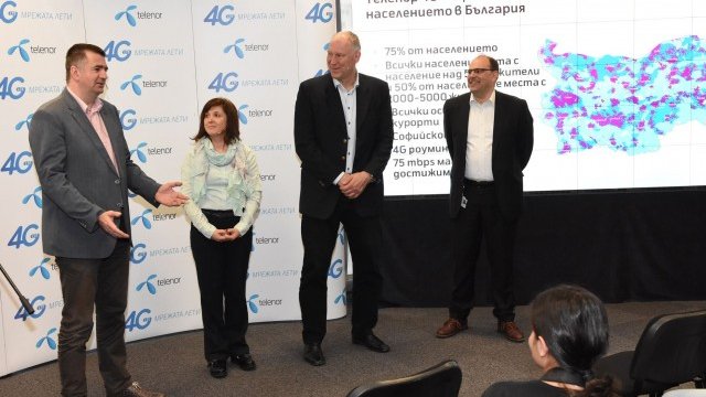 <p>
	Стайн-Ерик Велан при представянето на 4G услугата на оператора. <em>Снимка: Telenor</em></p>
