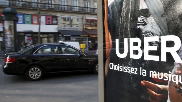 <p>
	Uber има&nbsp;билборд кампании не само в София. <em>Снимка: Ройтерс</em></p>
