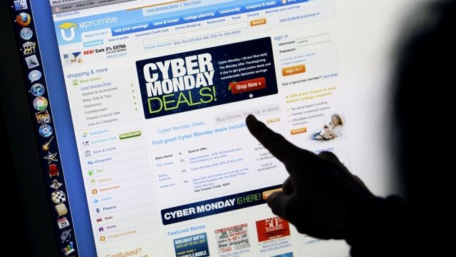 <p>
	Пореден рекорд счупи Киберпонеделникът. <em>Снимка: БТА</em></p>
