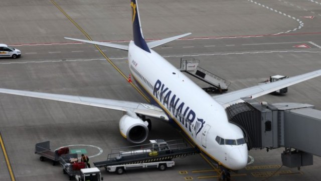 Ryanair с негативна краткосрочна прогноза