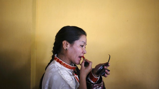 <p>
	Estee Lauder започва да таргетира и Китай. Снимка:<em> Ройтерс </em></p>
