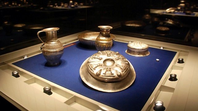 <p>
	Изложбата &quot;Епопея на тракийските царе &ndash; археологически открития в България&quot; в Лувър. <em>Снимка: БТА</em></p>
