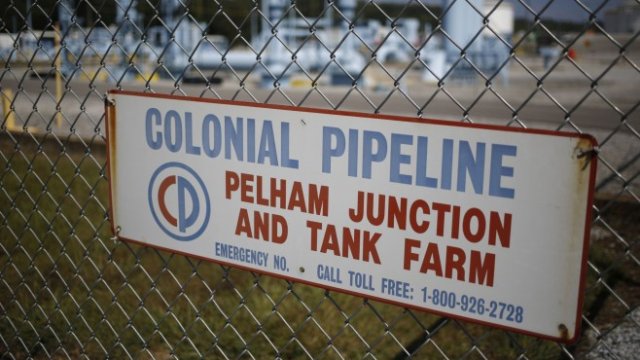 Какво знаем за кибер атаката срещу Colonial Pipeline