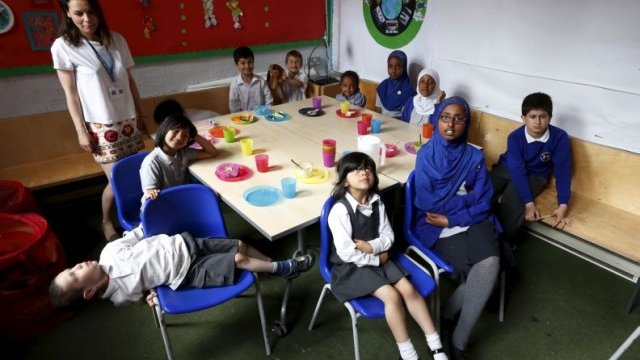 <p>
	Професията е най-феминизирана в предучилищния етап от образованието.<em> Снимка: архив, Ройтерс</em></p>
