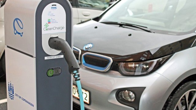 <p>
	<em><em>BMW </em>i3. </em>Снимка: BMW</p>
