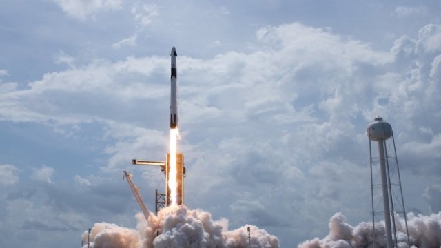 Новият полет на SpaceX 