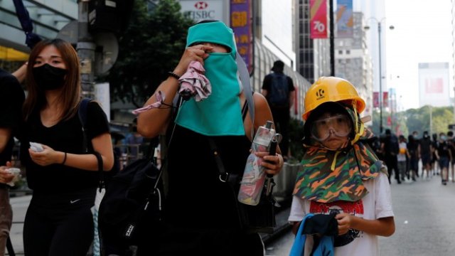 Хонконг след поредния уикенд с протести