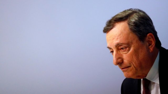 <p>
	Управителят на Европейската централна банка Марио Драги. <em>Снимка: Ройтерс</em></p>
