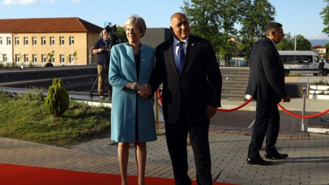 <p>
	Тереза Мей и Бойко Борисов по време на посещението на британския премиер в София през май. <em>Снимка: Архив Ройтерс</em></p>
