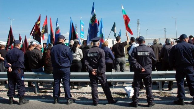 <p>
	Блокада на пункт &quot;Капитан Андреево&quot; от 21 март. <em>Снимка: БТА</em></p>
