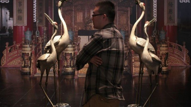 <p>
	Според експерт китайците предпочитат да участват в аукциони за изкуство, организирани и водени от китайски аукционни къщи, тъй като те по-добре разбират китайското изкуство. <em>Снимка: Ройтерс</em></p>
