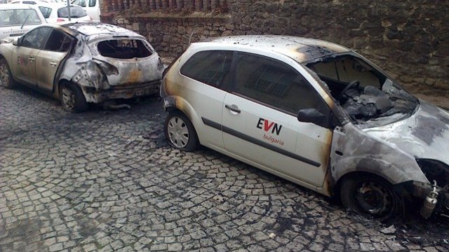 <p>
	Коли на EVN бяха запалени тази нощ в Пловдив. Снимка EVN</p>
