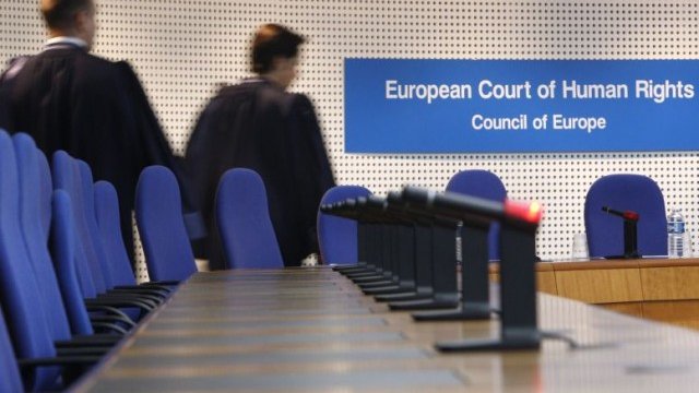<p>
	Решението на ЕСПЧ не е окончателно. <em>Снимка: Ройтерс</em></p>
