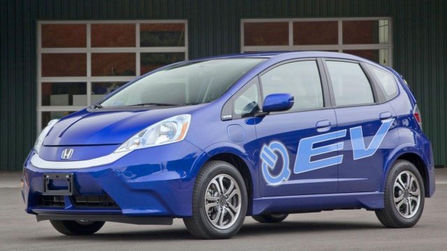 <p>
	Fit EV.<em> Снимка: Honda </em></p>
