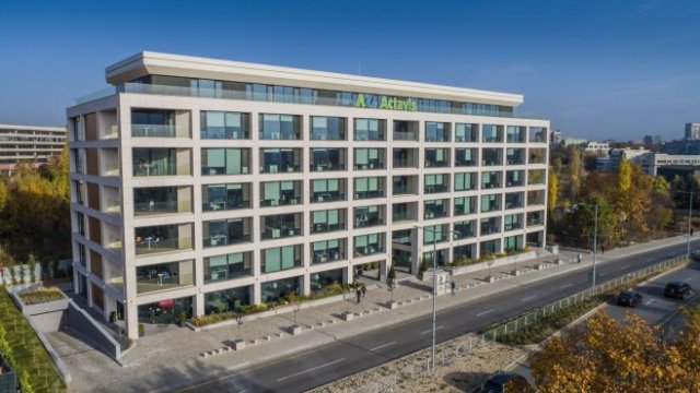 <p>
	Сградата на ул. Люба Величкова 9 Снимка:&nbsp;buildingoftheyear.bg</p>
