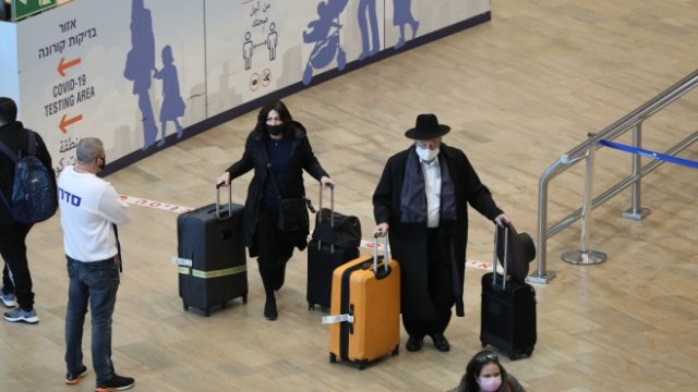 Защо Израел поставя четвърта доза