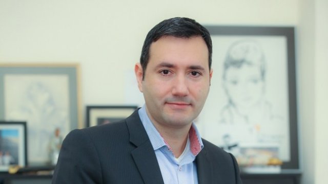 <p>
	Никола Янков - управляващ партньор в Експат Капитал и председател на Съвета на директорите на Експат Асет Мениджмънт. <em>Снимка: Експат Капитал</em></p>
