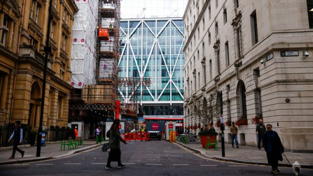 Новата централа на Deutsche Bank в Лондон беше продадена от строителната компания с голяма отстъпка от оценката ѝ. Снимка: Bloomberg LP