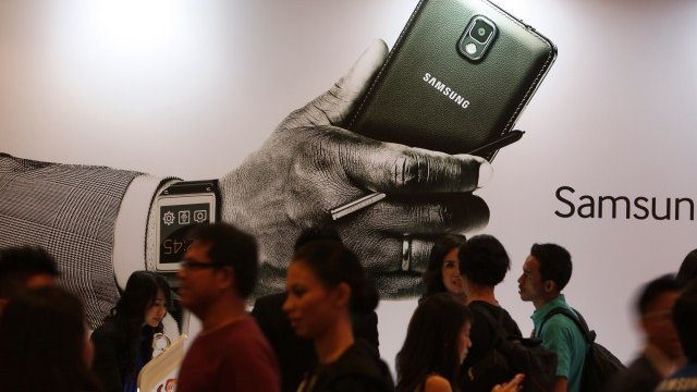 <p>
	Представянето на Samsung Galaxy Note 3 и Galaxy Gear в Джакарта. <em>Снимка: архив Ройтерс</em></p>
