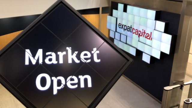 <p>
	<em>Снимки: London Stock Exchange</em></p>
