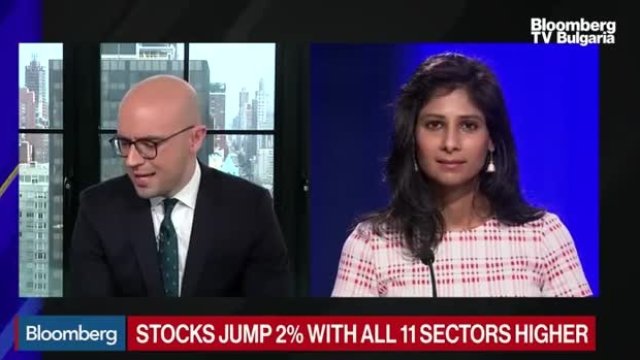 Какво предвижда новата прогноза на МВФ?