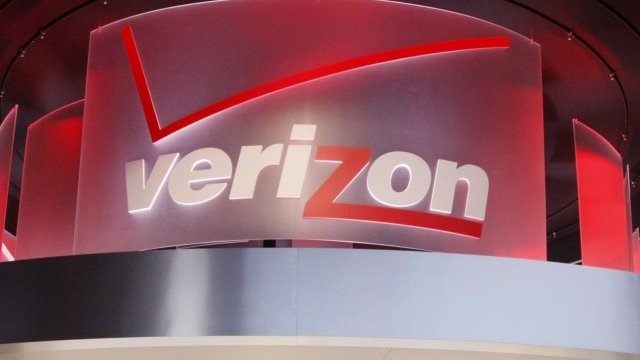 <p>
	Verizon е най-големият съперник на местния пазарен лидер AT&amp;T.&nbsp;<em>Снимка: Ройтерс</em></p>
