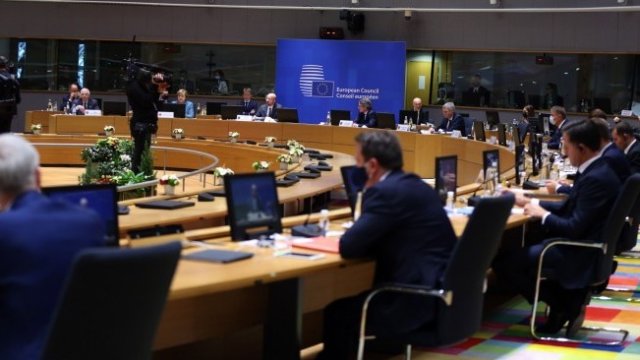 <p>
	<em font-size:="" pt="" style="color: rgb(102, 102, 102); font-family: ">Снимка:&nbsp;Dursun Aydemir/Anadolu Agency/Bloomberg</em></p>
